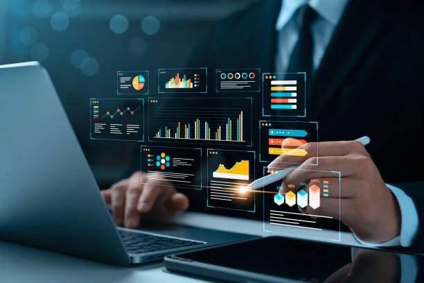 İşletmelerde Yapay Zekâ ve Makine Öğrenmesi: Karar Alma Süreçlerinde Yeni Bir Dönem